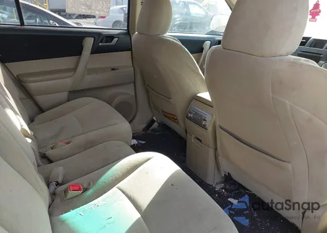 2012 Toyota Highlander Base V6 из США, поврежденный, VIN 5TDBK3EHXCS153120